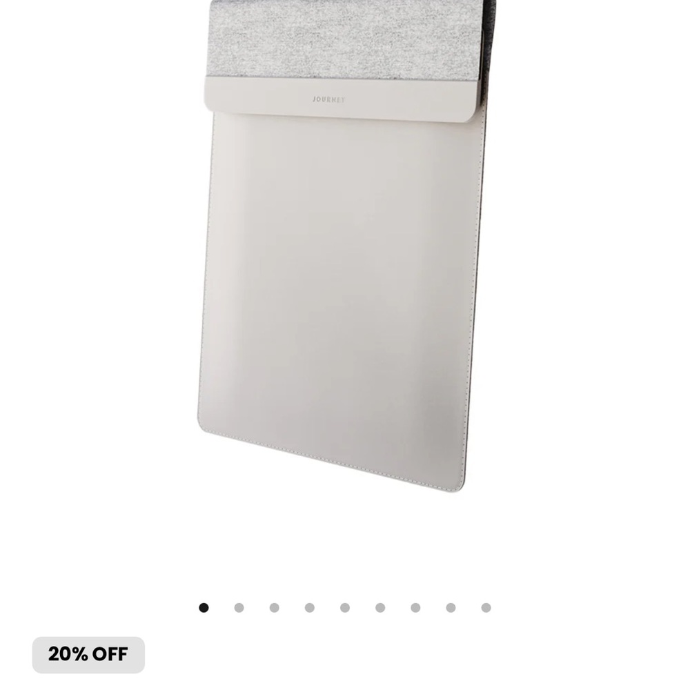 NEW!  Box open but not used!  
Dove Grey Laptop Sleeve